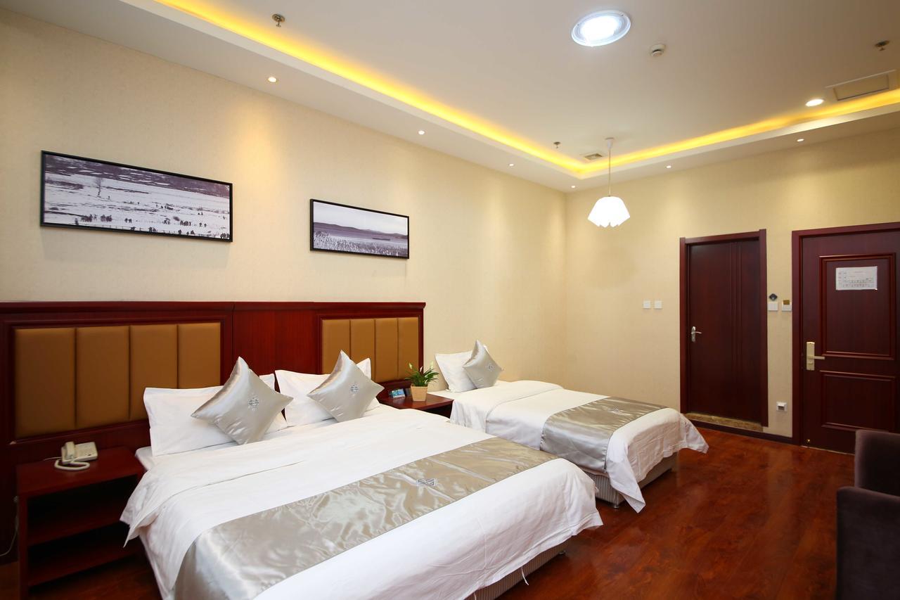 Chonpines Hotel Чанчун Екстериор снимка