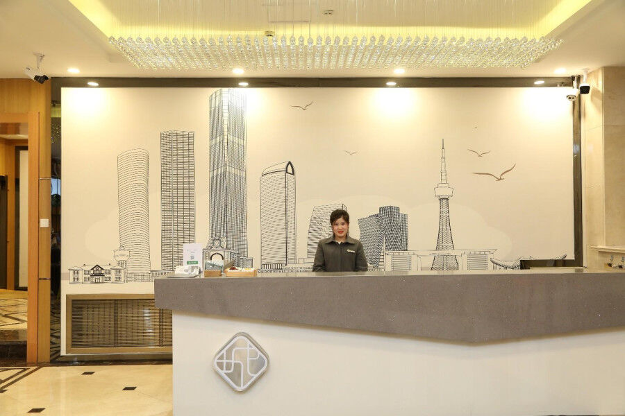 Chonpines Hotel Чанчун Екстериор снимка